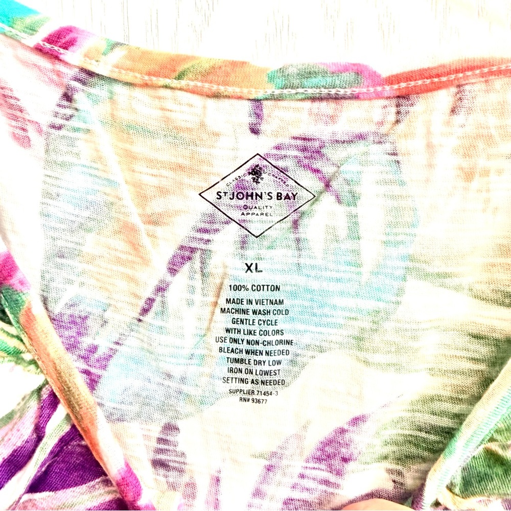St. John's Bay Multicolor Tropical Tank Top - Picture 3 of 4